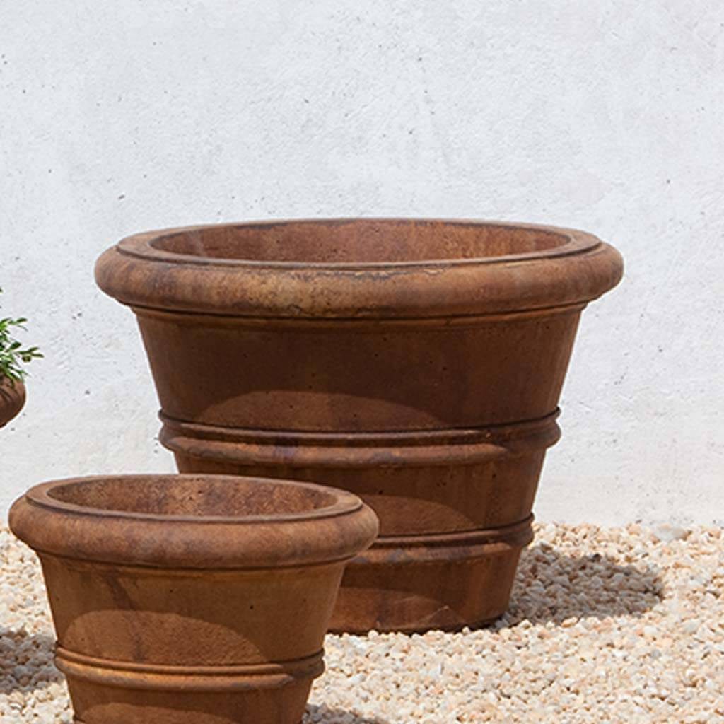 18 pot planter Classic Rolled Rim 18.25" Garden Planter