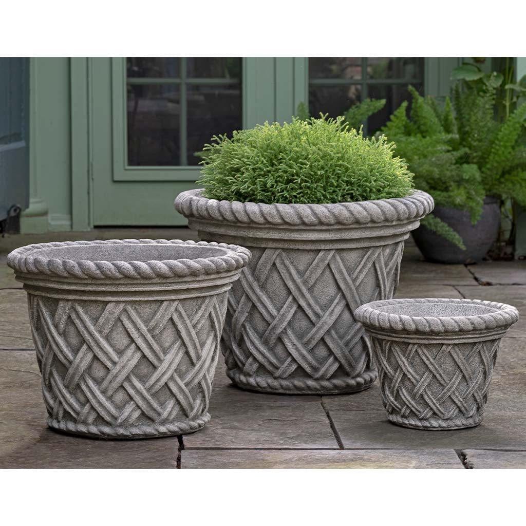 English Weave Medium Garden Planter