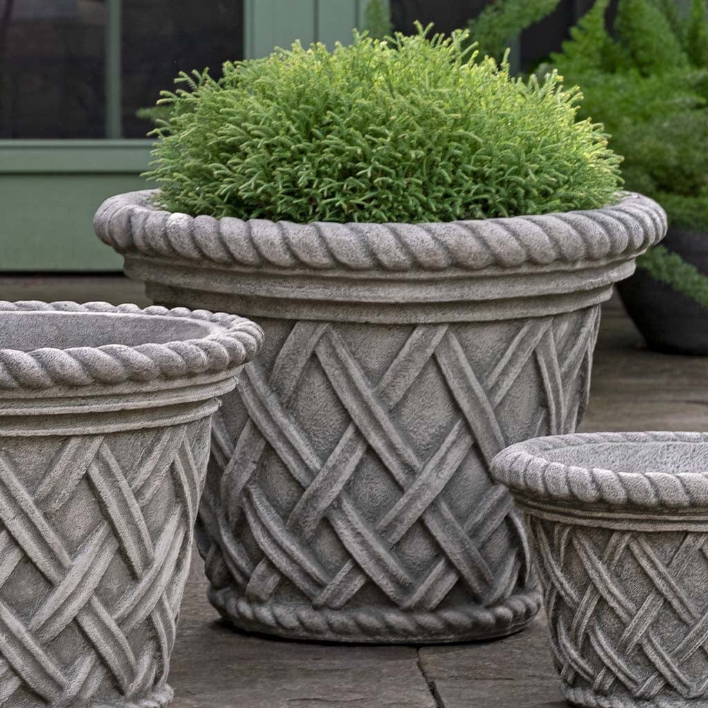 English Weave Large Garden Planter