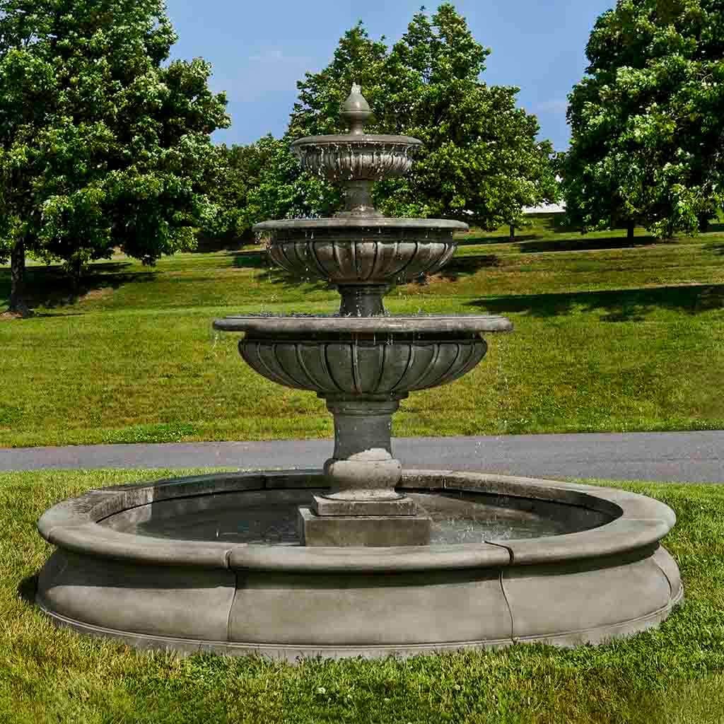 Estate Longvue Outdoor Water Fountain