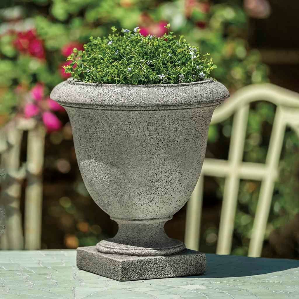 Oakdale Urn Planter
