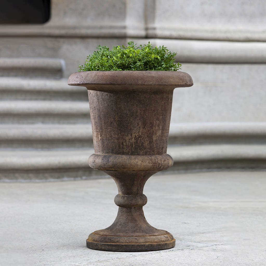 Smithsonian Goblet Urn Garden Planter
