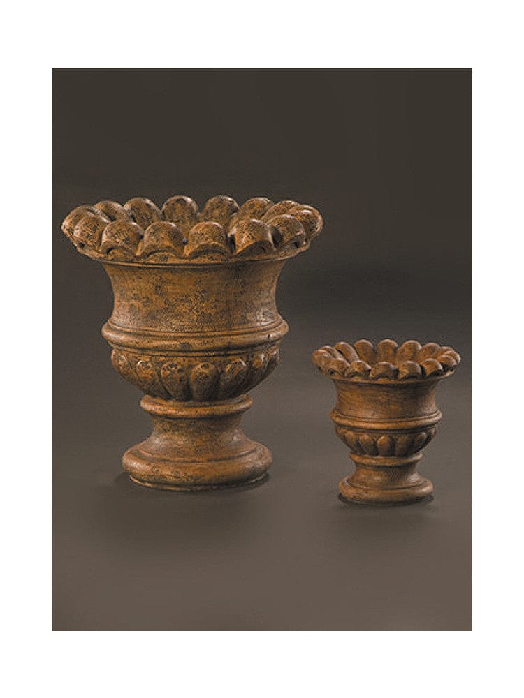 Scallop Urn Outdoor Fountain with Quatrefoil Basin - Outdoor Art Pros