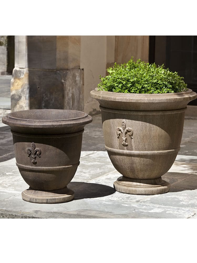 Fleur de Lis Urn Garden Planter - Outdoor Art Pros