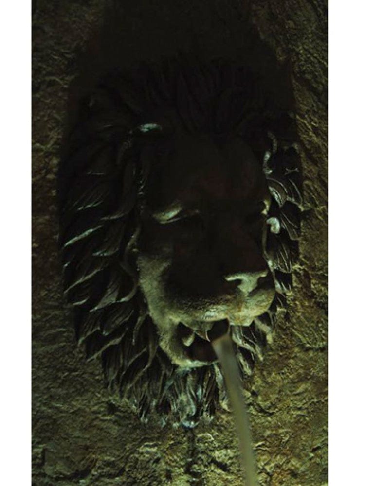 Lion Single Spout Fountain - Outdoor Art Pros