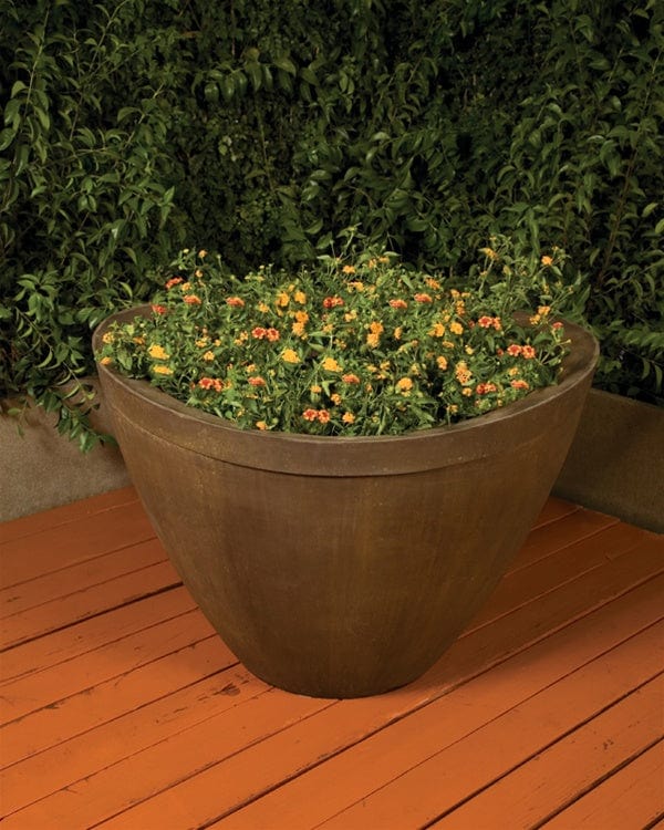 Majestic Planter - Outdoor Art Pros