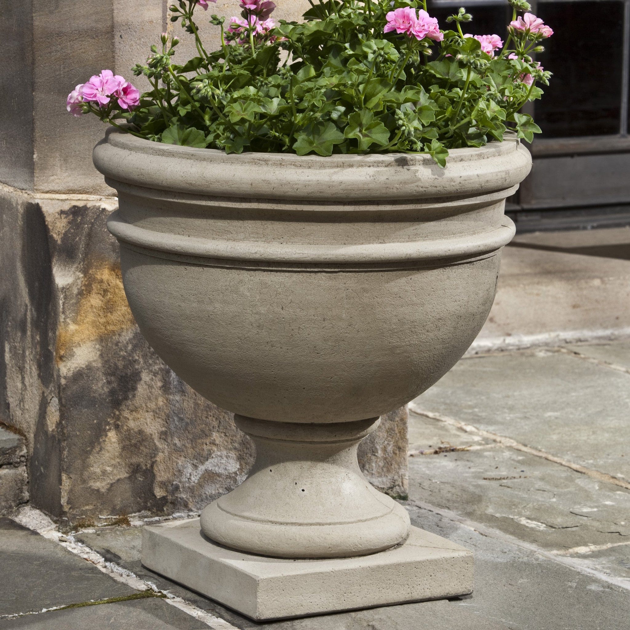 Montgomery Urn Garden Planter - Outdoor Art Pros