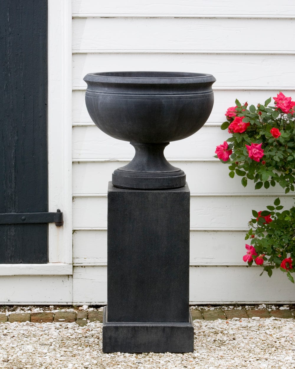 Williamsburg Plantation Urn Garden Planter on Classic Tall Garden Pedestal - Outdoor Art Pros