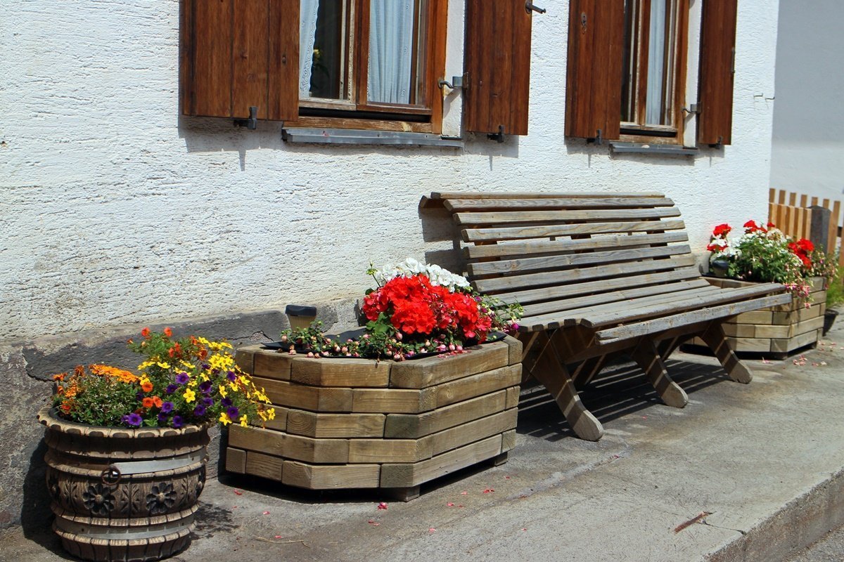 modern garden planters