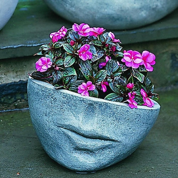 17 Modern Planters to Perk Up Your Indoor and Outdoor Space