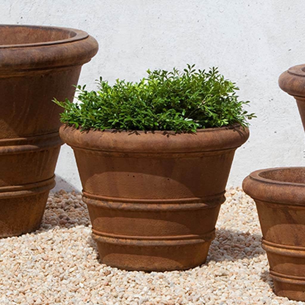 Classic Rolled Rim 14.75" Garden Planter