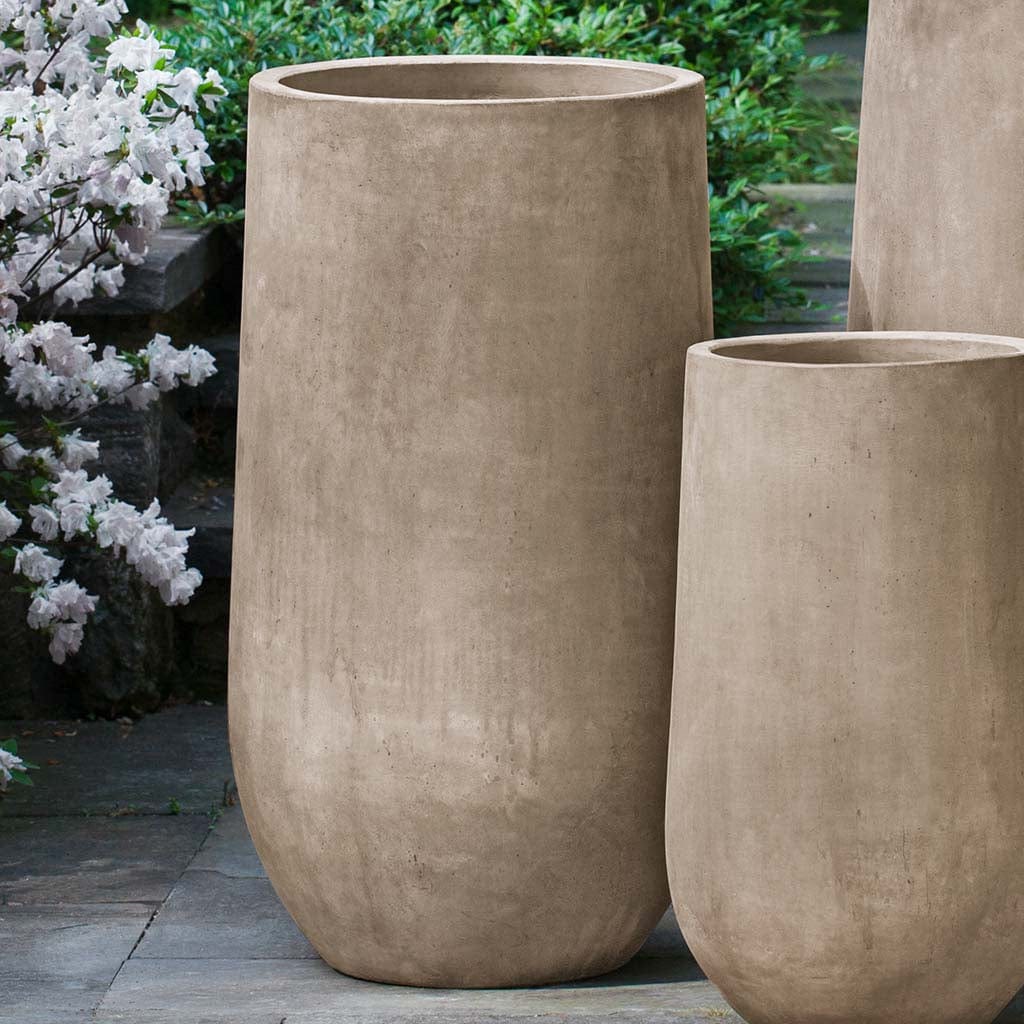 Telluride Medium | Lightweight Cast Stone Concrete Planter in Brown