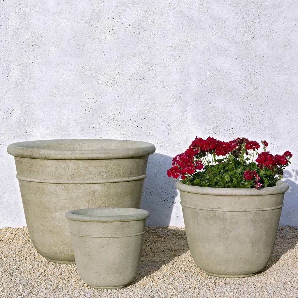 medium pot for plants Carema Medium Garden Planter