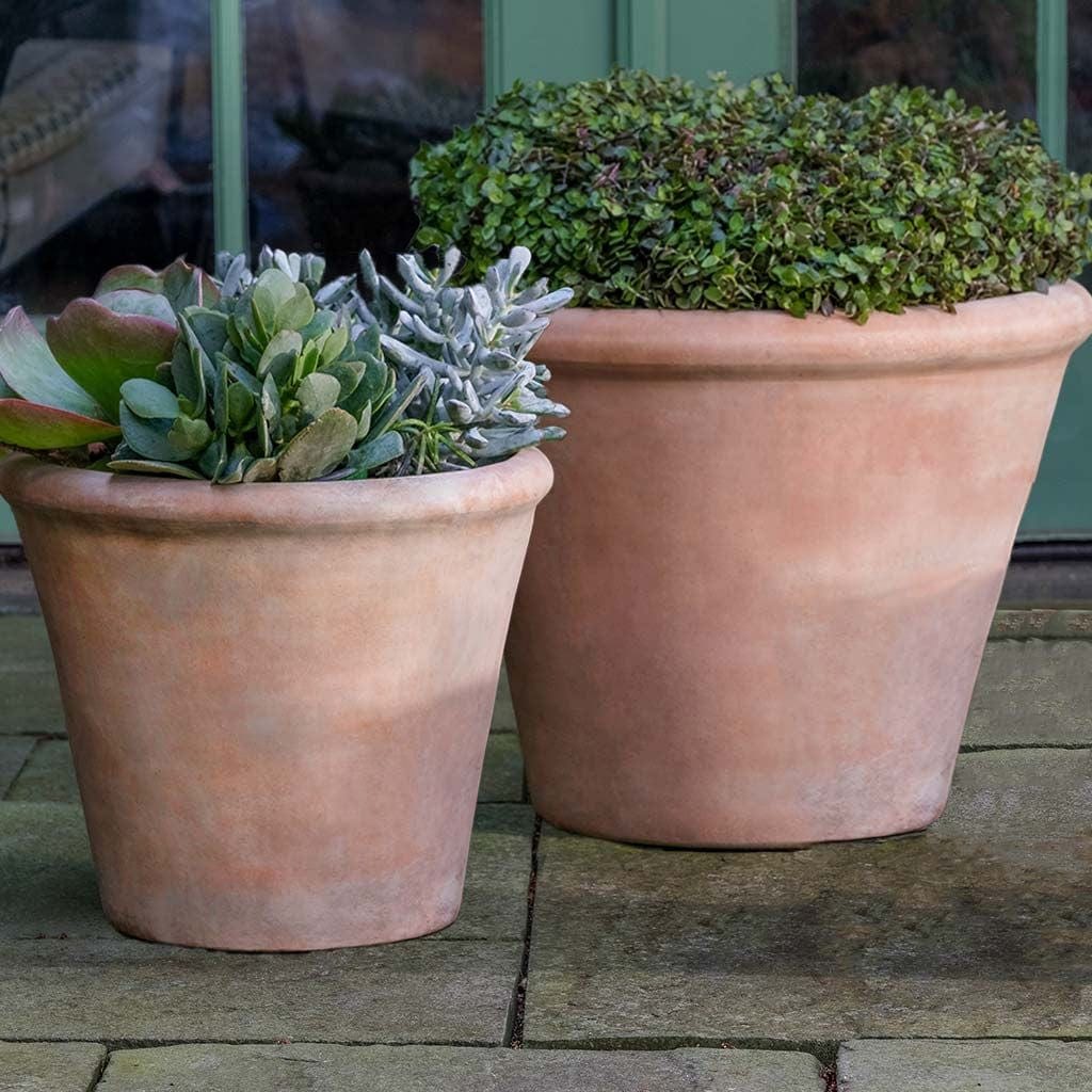 Cortona Large Terra Cotta Planter Set of 2 in Terra Cotta Finish