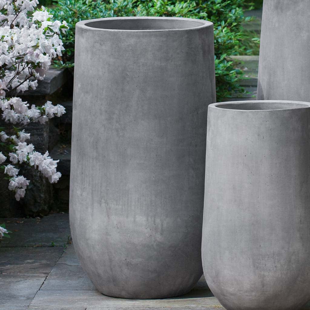 Telluride Medium | Lightweight Cast Stone Concrete Planter in Grey