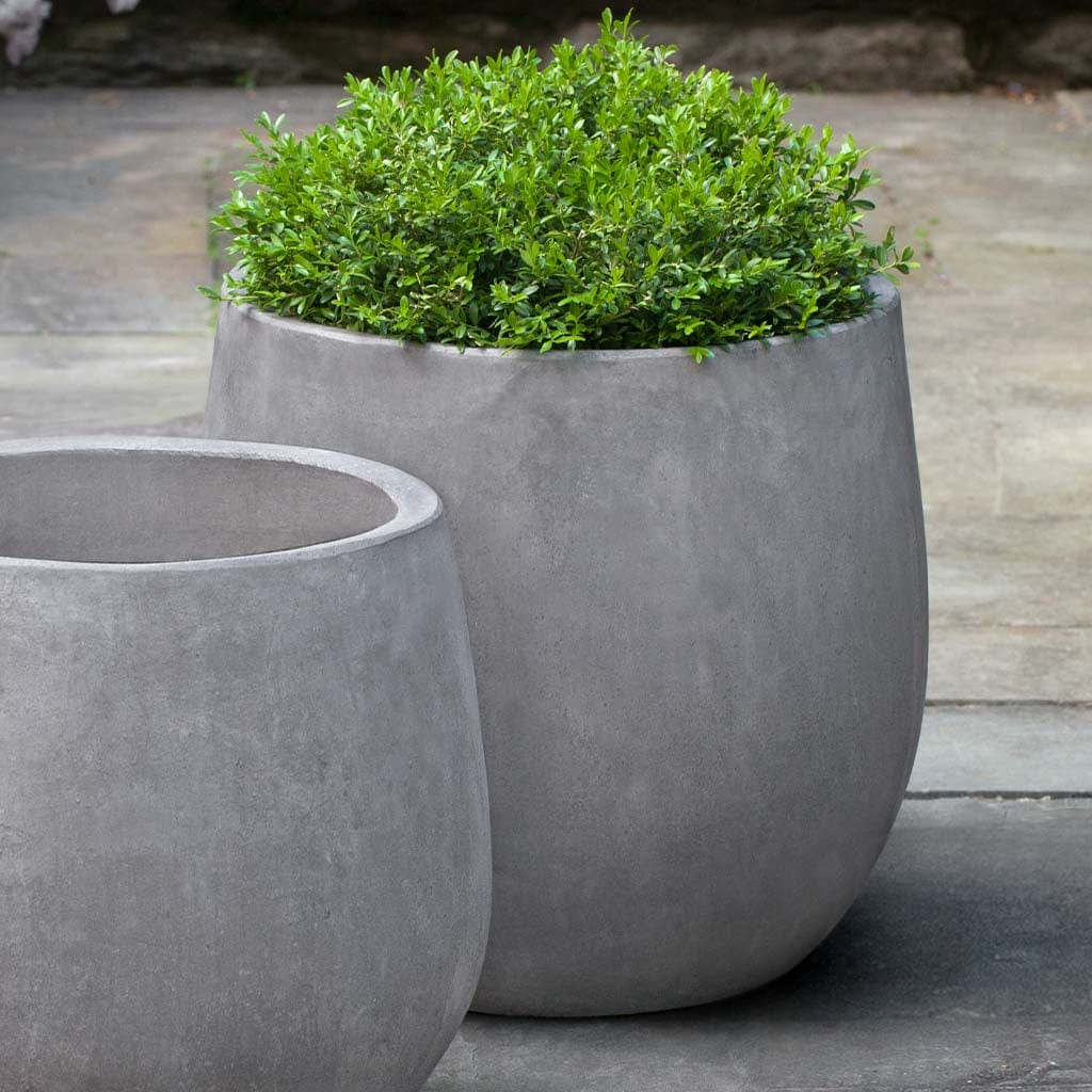 Montrose Large |Lightweight Cast Stone Concrete Planter in Grey