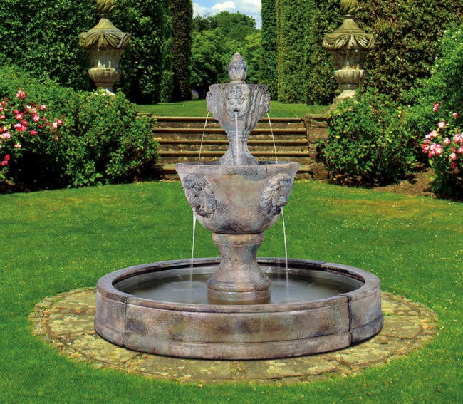 Henri Studio Medium Two Tier Leonesco in Valencia Fountain