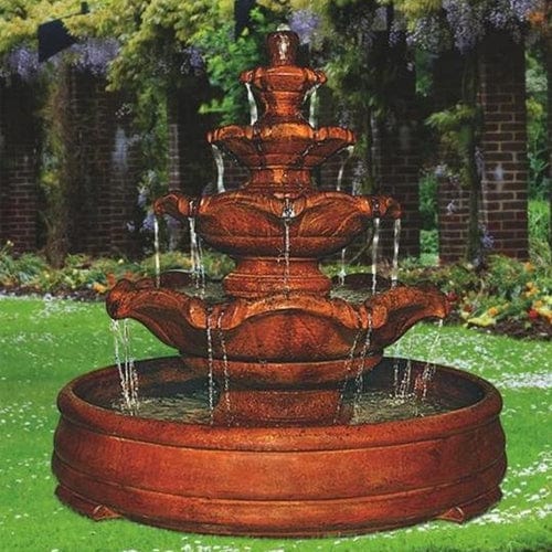 Quattro Classic Fountain in Grando Pool - Outdoor Art Pros