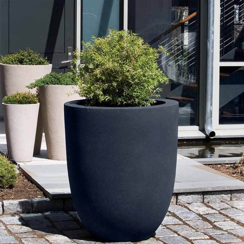Bradford Extra Large Planter Onyx Black Lite® - Outdoor Art Pros