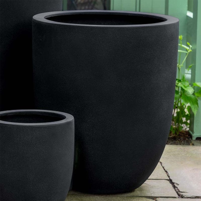 Bradford Planter Onyx Black Lite - Outdoor Art Pros
