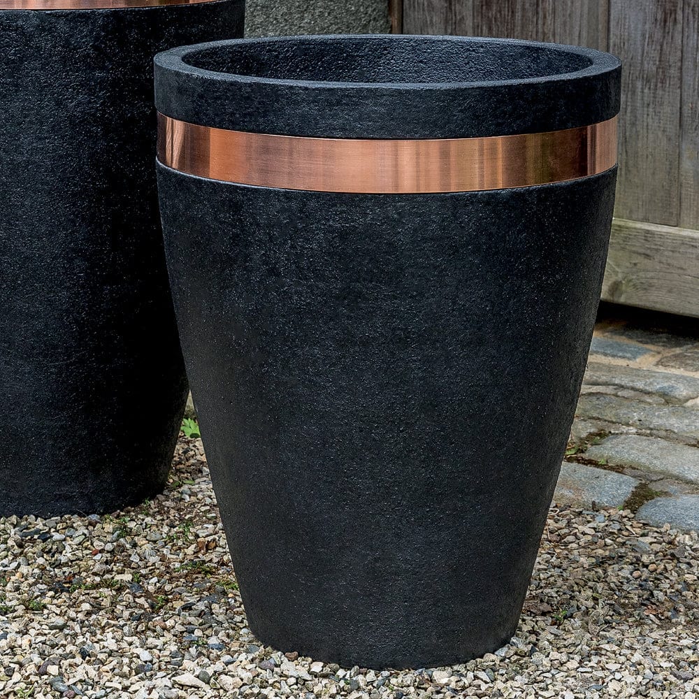 Moderne Tapered Planter - Outdoor Art Pros