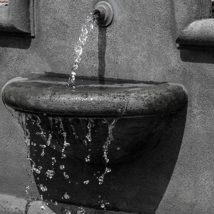 Segovia Wall Outdoor Fountain - Outdoor Art Pros