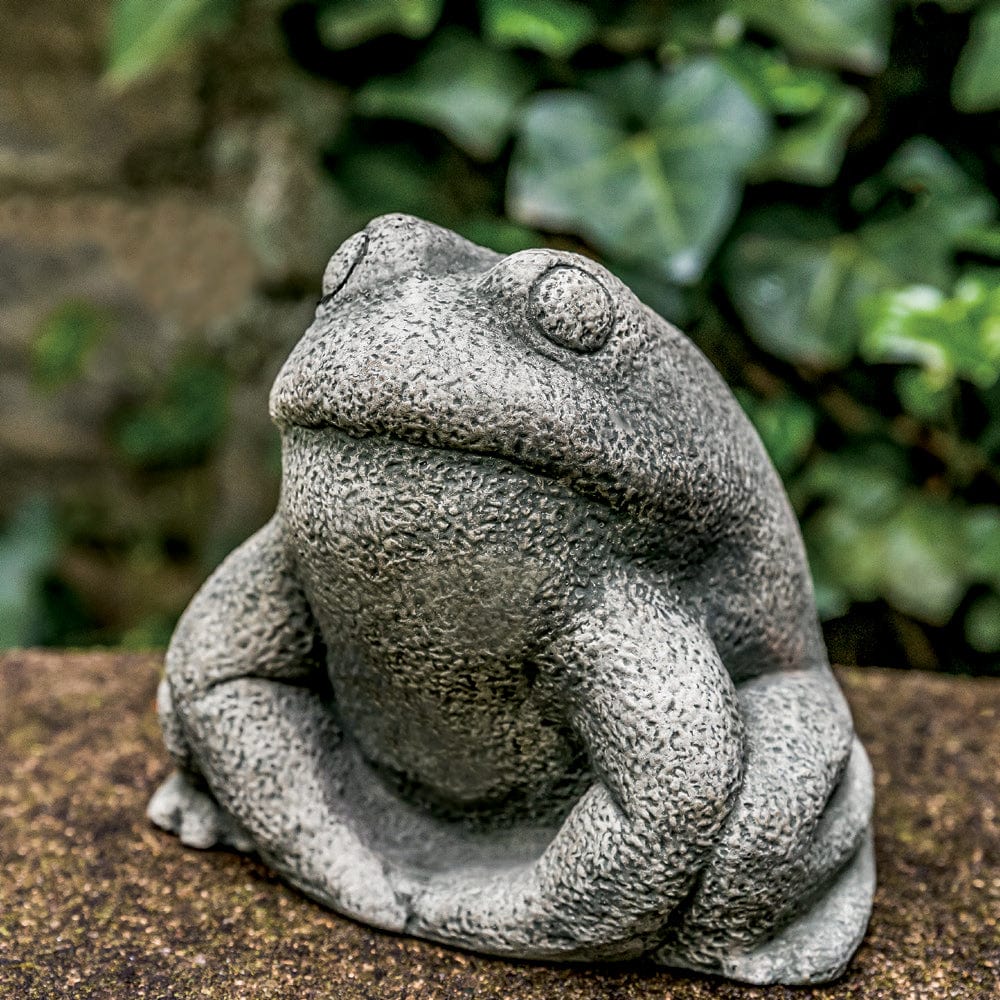Stone Frog - Outdoor Art Pros