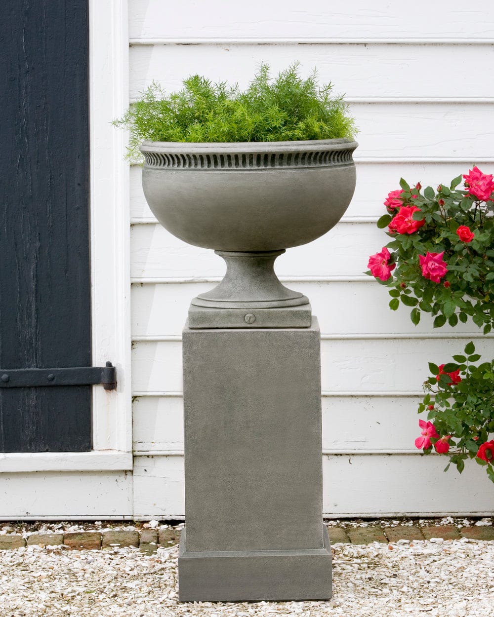 Williamsburg Tayloe House Urn Garden Planter on Classic Tall Garden Pedestal - Outdoor Art Pros