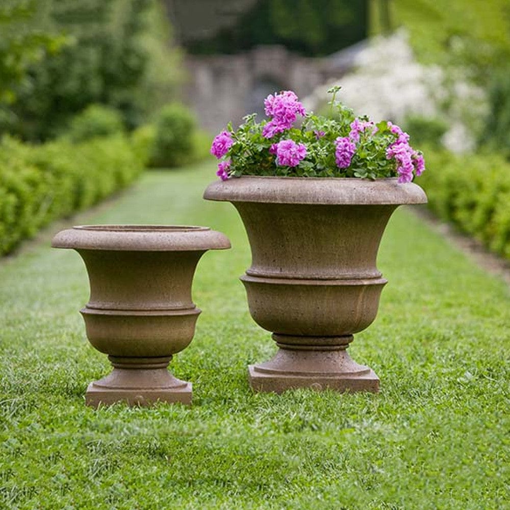 Williamsburg Wren Garden Planter - Outdoor Art Pros